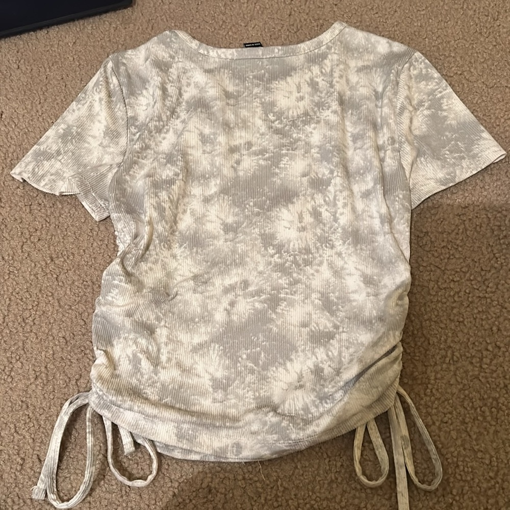 FOREVER 21 TOP!! - Picture 3 of 3